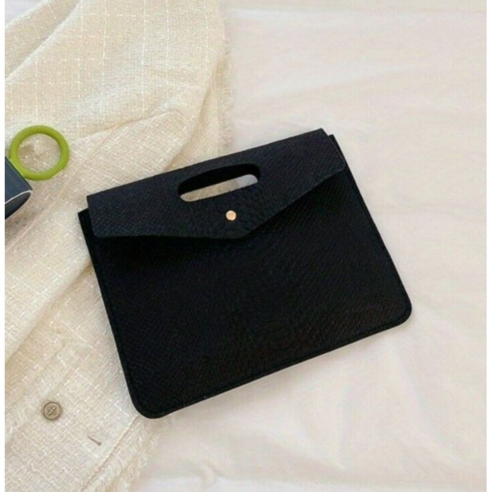 Snakeskin Embossed Felt Envelope Handbag / Clutch Women's Medium Black Business